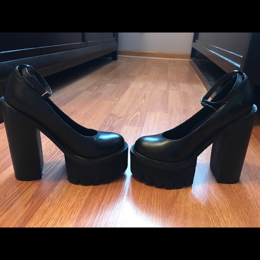 Jeffrey Campbell Scully-2